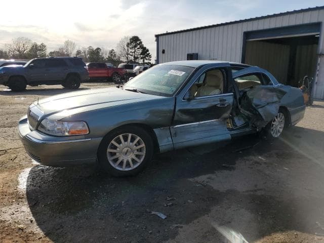 LINCOLN TOWNCAR