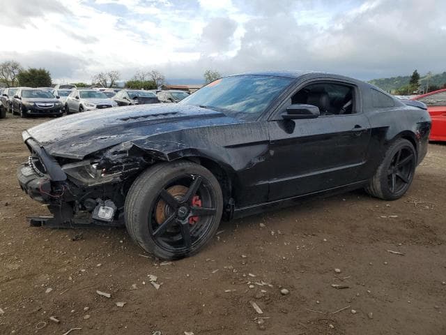 FORD MUSTANG